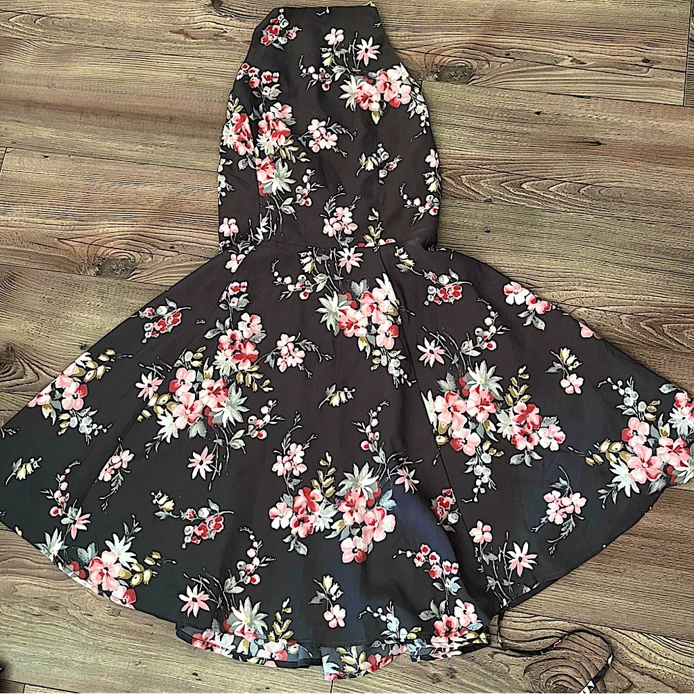 Hollister Grey Floral Dress